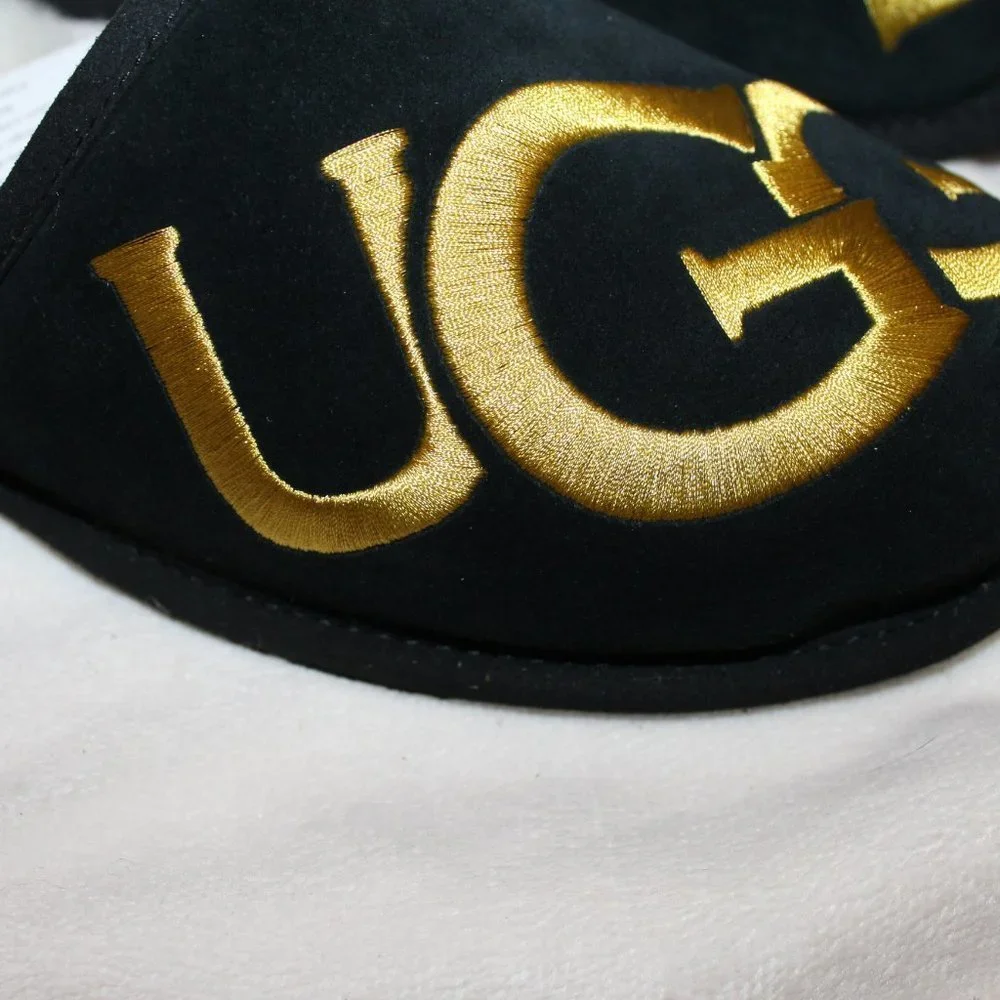 NIB UGG MEN'S LOGO SCUFF SUEDE SHEARLING SLIP ON SLIPPER‎ BLACK GOLD 8